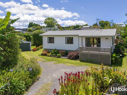136 Athenree Road, Athenree