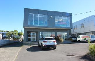 Road front industrial opportunity