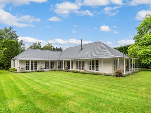 874 Sandy Knolls Road, West Melton