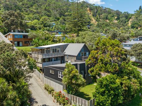 352 Motutara Road, Muriwai