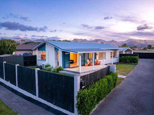 38 Bayswater Crescent, Bromley