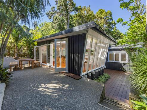 18 Waima Crescent, Titirangi