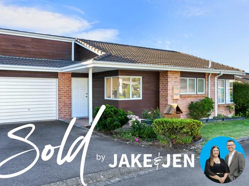 30 The Grove, Red Beach