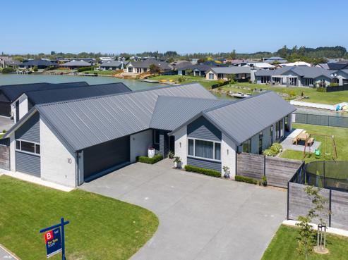 10 Trent Place, Huntingdon/Lake Hood