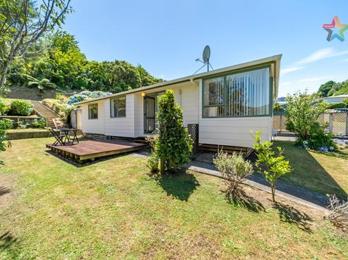 13 Barberry Grove, Maungaraki