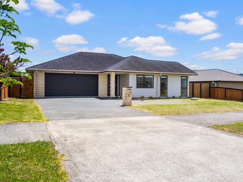 8 Hooton Drive, Kumeu