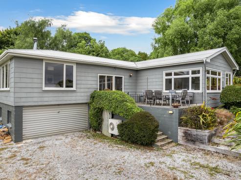 1070 Coast Road, Karitane