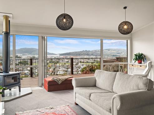 54 Easther Crescent, Kew