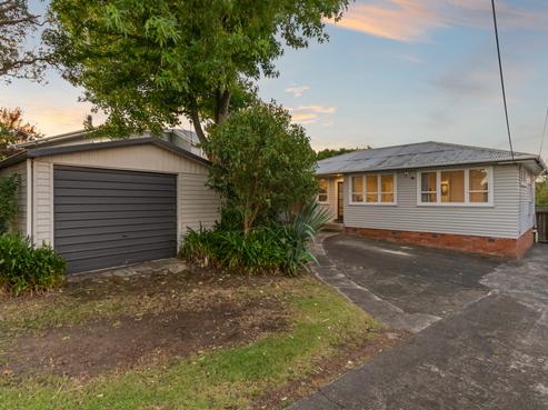 20 Royal View Road, Te Atatu South