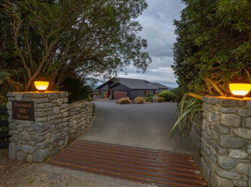 1808B State Highway 1, Marton