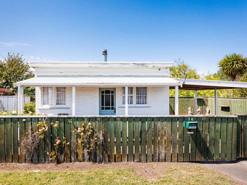 26 Criterion Street, Bulls