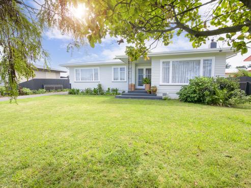 49 Trinity Crescent, Pirimai