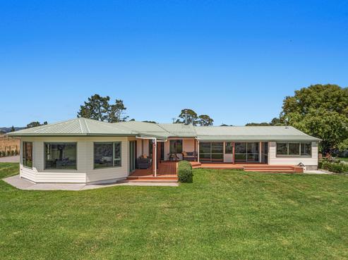 74B Awanuiarangi Road, Pikowai