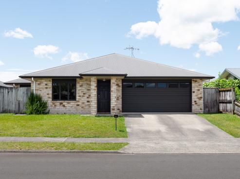 4 Landmark Court, Huntington