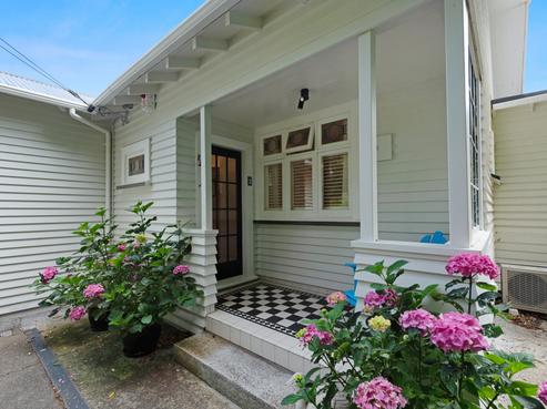 2 Hurman Street, Karori
