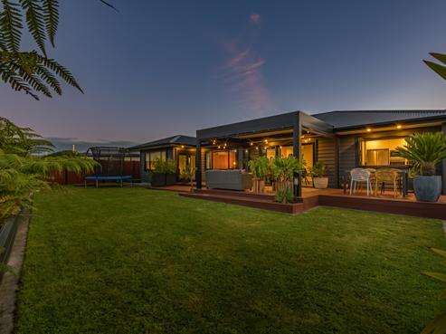 6 Stratford Court, Fitzherbert