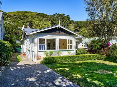107 Oroua Street, Eastbourne