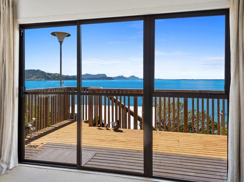 128 Beach Road, Onerahi
