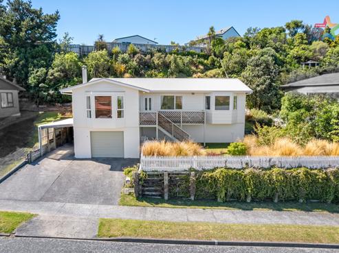 4 Tarras Grove, Kelson