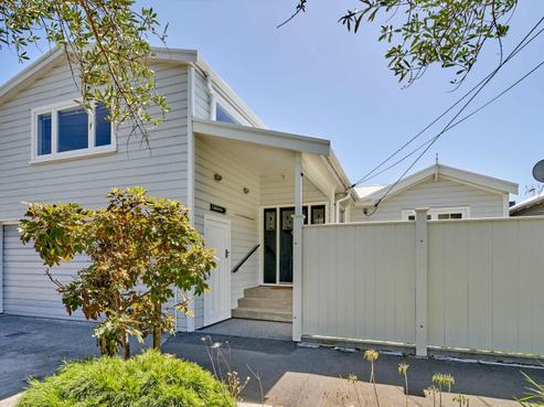 386 Muritai Road, Eastbourne
