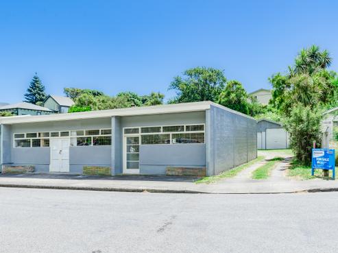 27 Tilley Road, Paekakariki