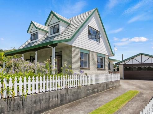 2336 South Road, Okato