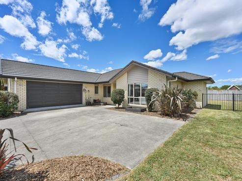 11 Trauzer Place, Flagstaff