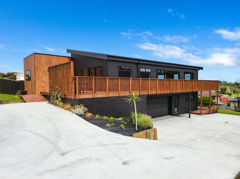 17 Lithgow Drive, Otamatea
