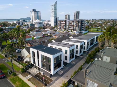 8/45 Anzac Street, Takapuna