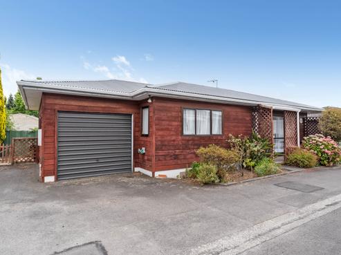 15B South Road, Masterton