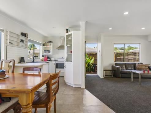 5B Sharyn Place, Brookfield