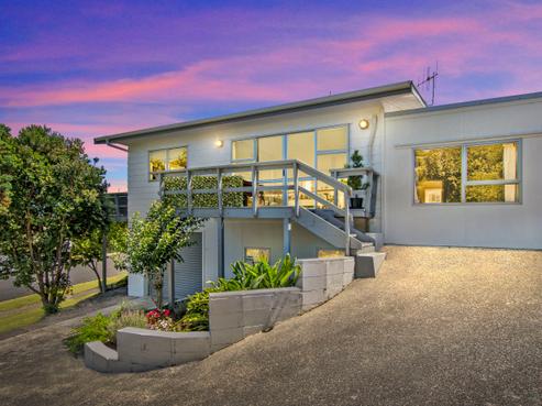 39 Raumati Crescent, Onerahi