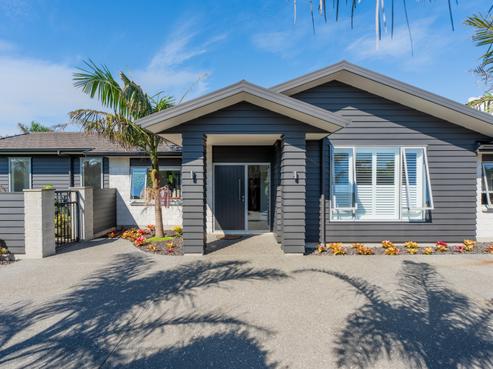 8 Petrel Close, Paraparaumu Beach