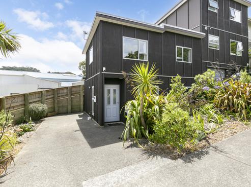3C Woodhouse Avenue, Karori