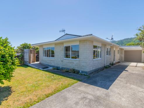 7 Oriwa Street, Waikanae