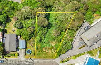 11 Makora Grove, Paremata