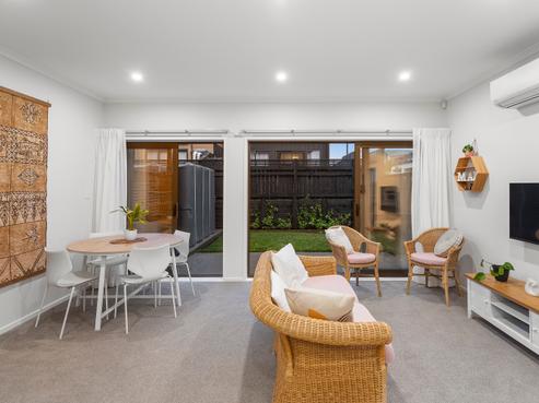 1 Hiwi Rakau Rise, Massey