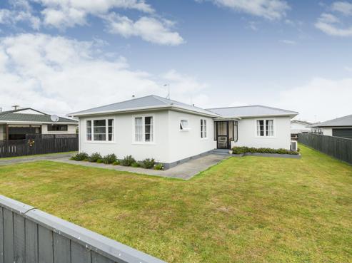 100 Derby Street, Feilding