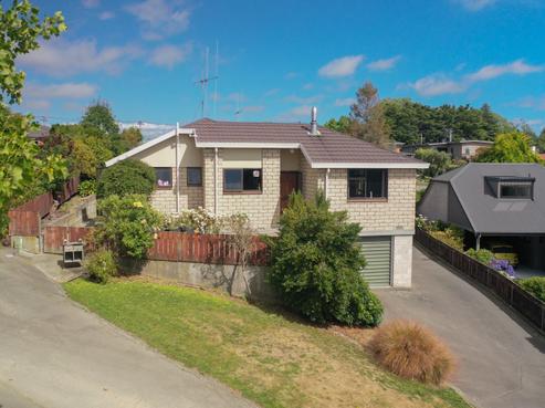 1/7 Waipori Place, Glenwood