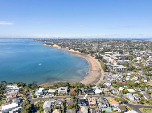8 Clifton Road, Waiake