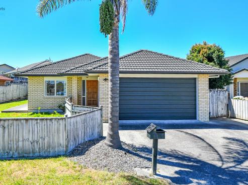 2 Carisbrook Crescent, Papakura