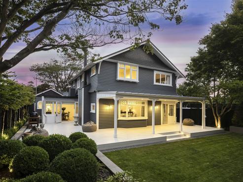 205 Blighs Road, Strowan