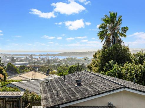 50 College Road, Saint Johns