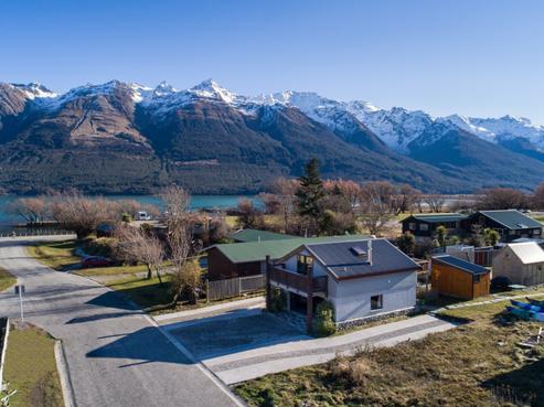 13 Forbes Place, Glenorchy