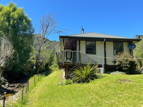 7 Franklyn Street, Reefton
