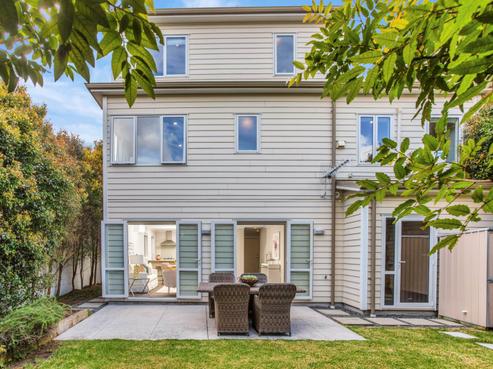 9 Adamson Road, Flat Bush