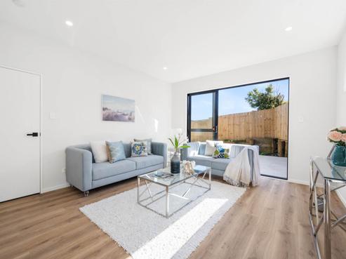 8D Hobart Crescent, Wattle Downs