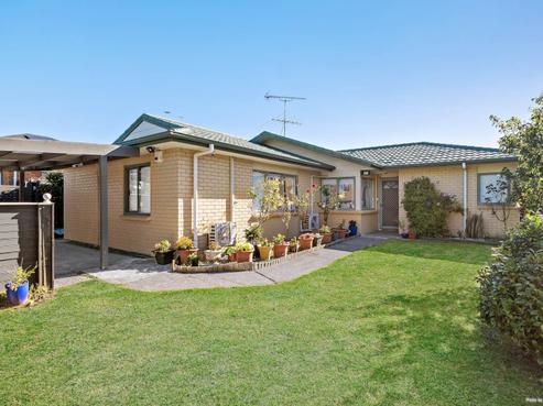 8 Sambrooke Crescent, Flat Bush