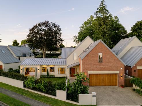 3 Le Quesnoy Place, Cambridge