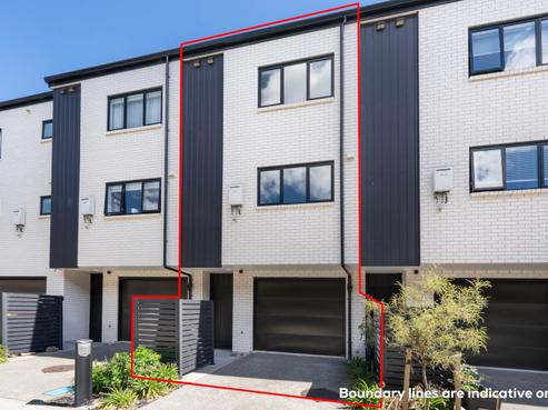 15 Henry Maxwell Way, Flat Bush